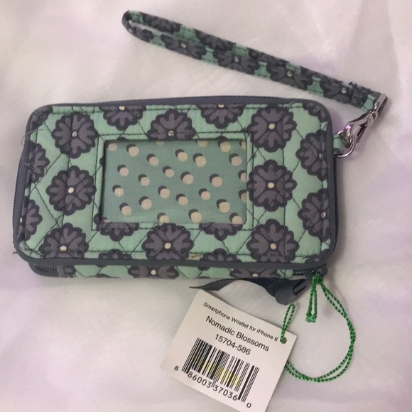Vera Bradley Handbags - Vera Bradley Smartphone Wristlet for iPhone 6